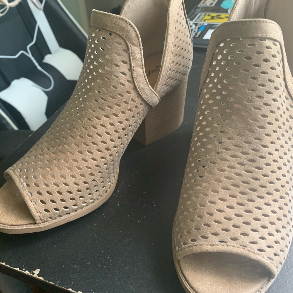 Cutout Peep Toe Bootie